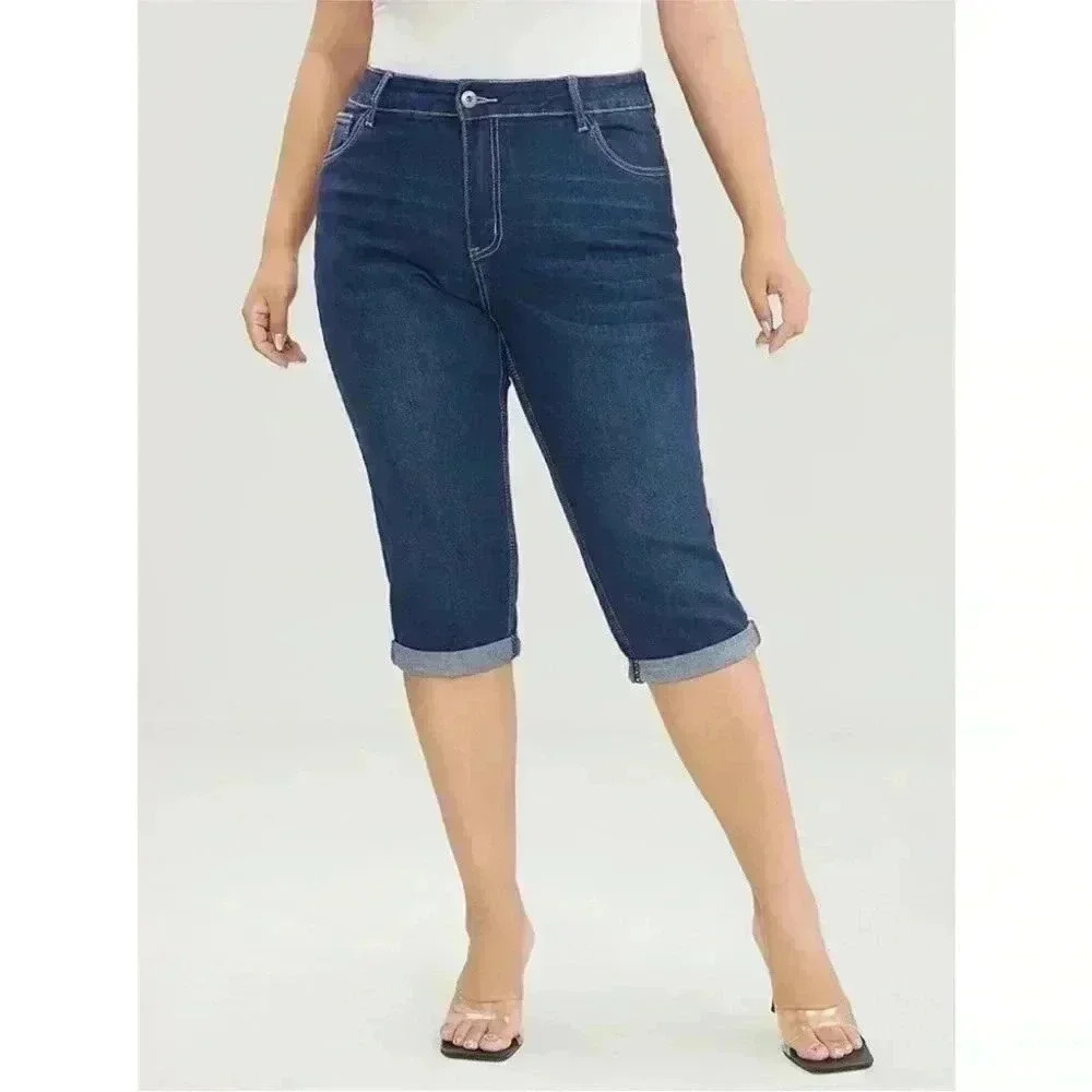 NWT!Stretchy high-rise roll hem knee denim short size 30 or 6X